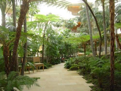 CORPORATE HEADQUARTERS